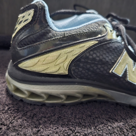 *New Balance Athletic Shoes* - Picture 8 of 14